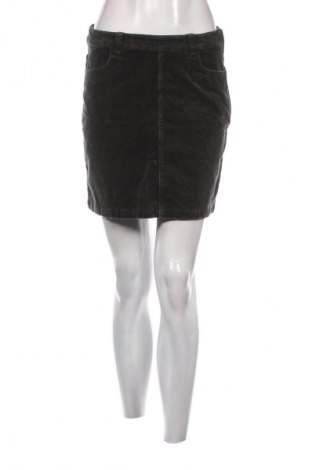 Пола Minimum, Размер S, Цвят Зелен, Цена 2,55 €