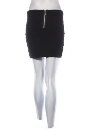 Пола New Look, Размер M, Цвят Черен, Цена 2,04 €