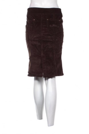 Пола Philip Russel, Размер M, Цвят Кафяв, Цена 2,04 €