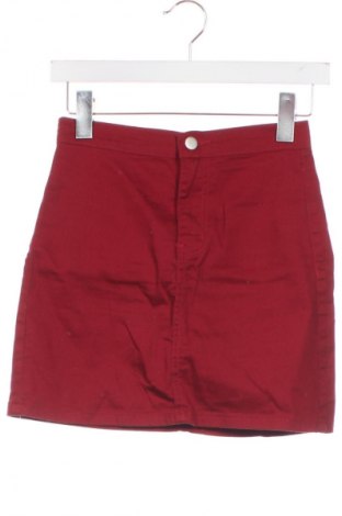 Пола Pretty Little Thing, Размер XXS, Цвят Червен, Цена 2,62 €