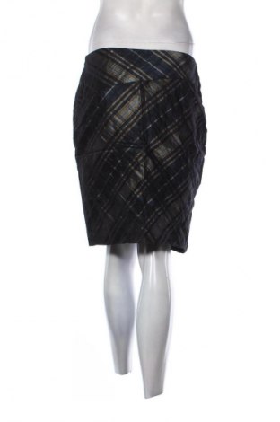 Пола Reserved, Размер M, Цвят Многоцветен, Цена 3,06 €