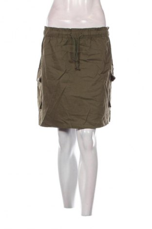 Пола SHEIN, Размер XL, Цвят Зелен, Цена 16,36 €