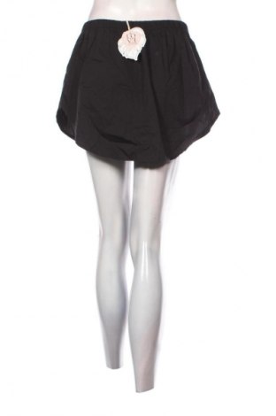 Пола Sarah, Размер M, Цвят Черен, Цена 2,04 €