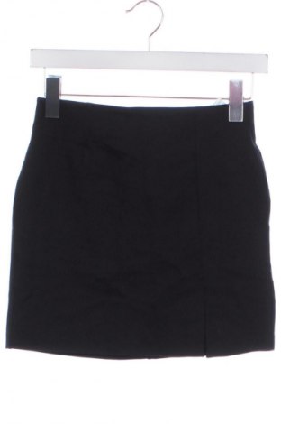 Sukňa Stradivarius, Veľkosť XS, Farba Čierna, Cena  1,95 €