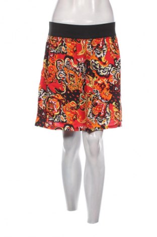 Пола Unbranded, Размер M, Цвят Многоцветен, Цена 2,04 €