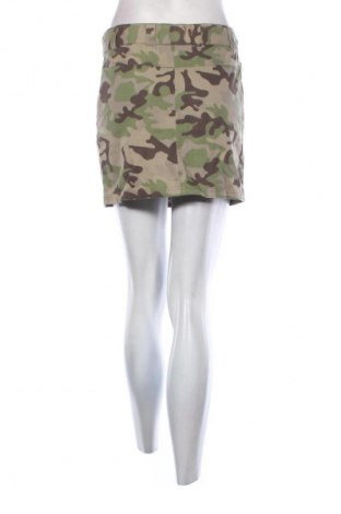 Пола Unbranded, Размер M, Цвят Многоцветен, Цена 2,04 €