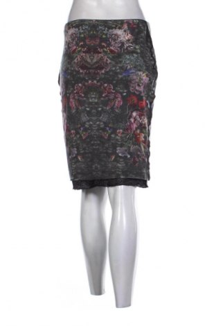 Пола Unbranded, Размер M, Цвят Многоцветен, Цена 3,06 €