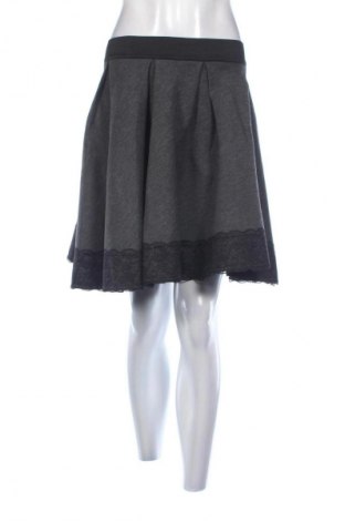 Пола Unbranded, Размер S, Цвят Многоцветен, Цена 3,06 €