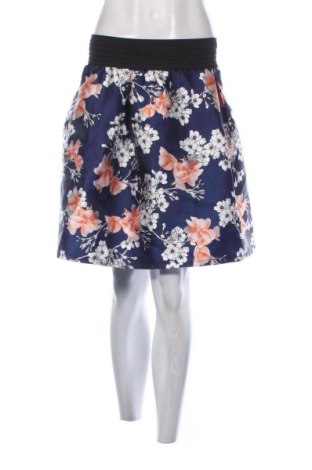 Пола Unbranded, Размер S, Цвят Многоцветен, Цена 2,04 €