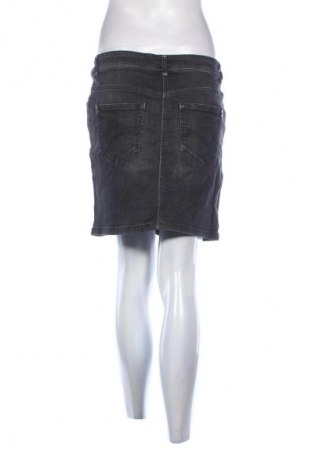 Fustă Yessica, Mărime L, Culoare Negru, Preț 10,99 Lei