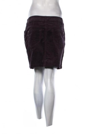 Пола Yessica, Размер M, Цвят Лилав, Цена 3,57 €