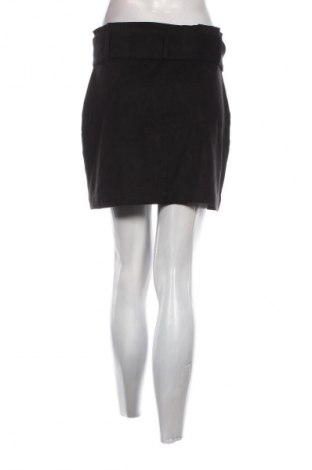 Пола Zara Trafaluc, Размер M, Цвят Черен, Цена 4,09 €