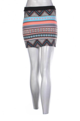 Пола Zara Trafaluc, Размер S, Цвят Многоцветен, Цена 3,06 €