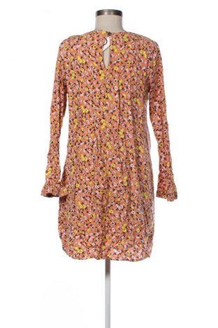 Ruha Answear, Méret M, Szín Sokszínű, Ár 1 519 Ft