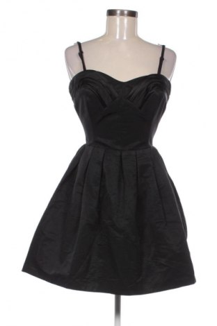 Šaty  Belle By Oasis, Velikost M, Barva Černá, Cena  1 263,00 Kč