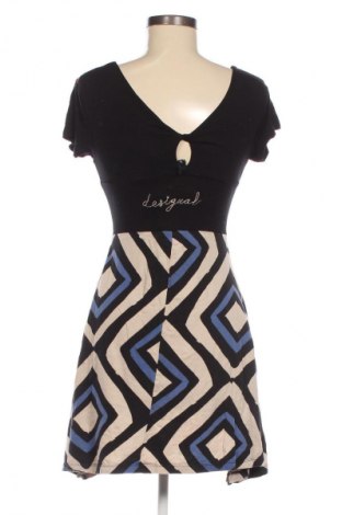 Φόρεμα Desigual, Μέγεθος S, Χρώμα Πολύχρωμο, Τιμή 23,99 €