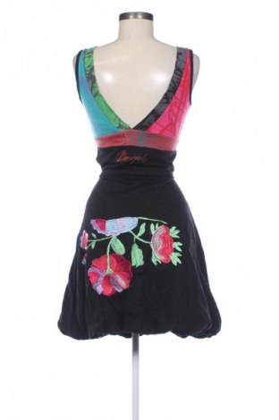 Šaty  Desigual, Velikost M, Barva Vícebarevné, Cena  1 229,00 Kč