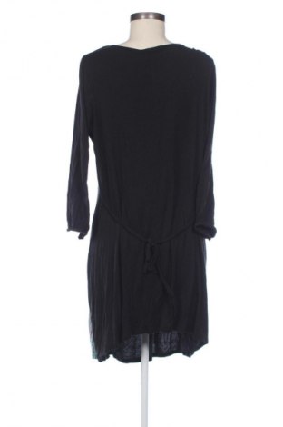 Sukienka George, Rozmiar M, Kolor Kolorowy, Cena 24,99 zł