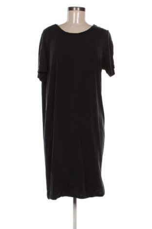 Ruha Minimum, Méret XL, Szín Fekete, Ár 4 000 Ft