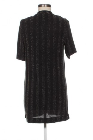 Рокля Monki, Размер XS, Цвят Многоцветен, Цена 11,24 €