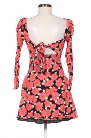 Kleid Reiss, Größe M, Farbe Mehrfarbig, Preis 25,99 €