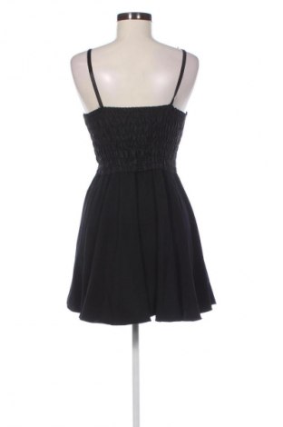 Ruha Unbranded, Méret M, Szín Fekete, Ár 3 137 Ft