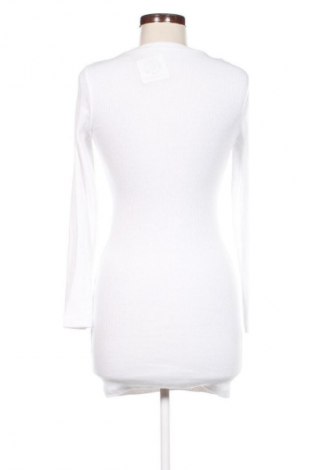 Ruha Unbranded, Méret M, Szín Fehér, Ár 4 724 Ft