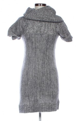 Ruha Unbranded, Méret M, Szín Szürke, Ár 5 789 Ft