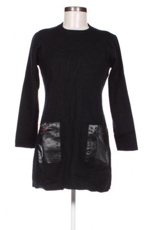 Ruha Unbranded, Méret M, Szín Fekete, Ár 3 929 Ft