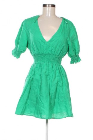 Kleid Zara, Größe M, Farbe Grün, Preis 12,99 €