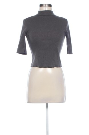 Дамска блуза Zara, Размер M, Цвят Сив, Цена 8,00 €, #137494592
