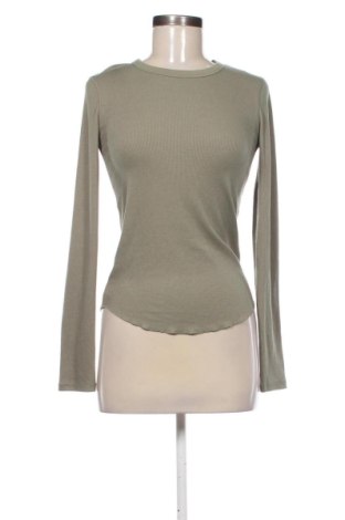 Bluză de femei Bershka, Mărime S, Culoare Verde, Preț 32,45 Lei, #137499012