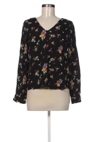 Bluză de femei Vero Moda, Mărime M, Culoare Multicolor, Preț 31,49 Lei, #137499709
