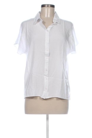 Cămașă de femei Christian Berg, Mărime M, Culoare Alb, Preț 73,49 Lei, #137490979