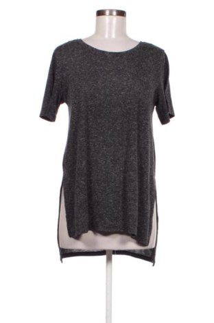 Tricou de femei Bershka, Mărime L, Culoare Gri, Preț 46,00 Lei, #137467464