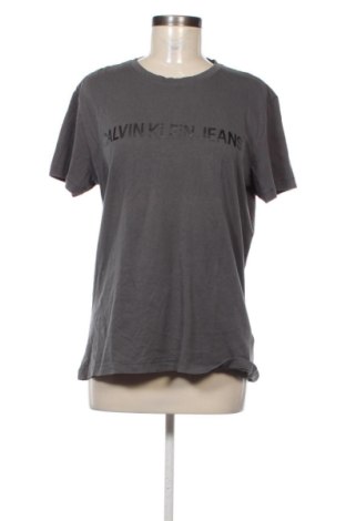 Дамска тениска Calvin Klein Jeans, Размер L, Цвят Сив, Цена 39,88 €, #137472450