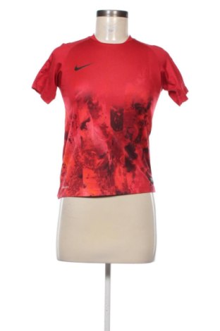 Дамска тениска Nike, Размер M, Цвят Многоцветен, Цена 21,00 €, #137485873