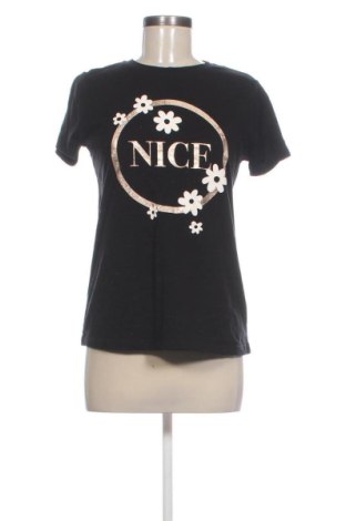 Γυναικείο t-shirt Stradivarius, Μέγεθος S, Χρώμα Πολύχρωμο, Τιμή 9,33 €, #137486026
