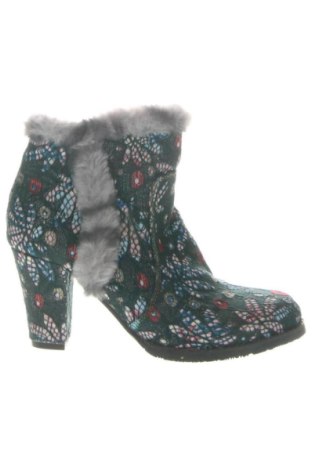 Botine de damă Unbranded, Mărime 36, Culoare Multicolor, Preț 136,48 Lei, #137445517