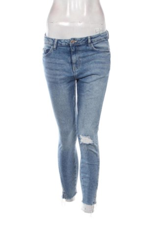 Blugi de femei Cropp, Mărime M, Culoare Albastru, Preț 73,49 Lei, #137448329