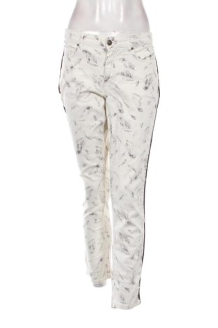 Blugi de femei Oui, Mărime L, Culoare Multicolor, Preț 110,23 Lei, #137448797