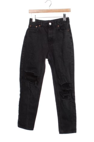 Damskie jeansy Pull&Bear, Rozmiar S, Kolor Czarny, Cena 54,11 zł, #137449609
