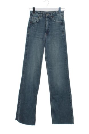 Damskie jeansy Zara, Rozmiar XS, Kolor Niebieski, Cena 84,69 zł, #137454362