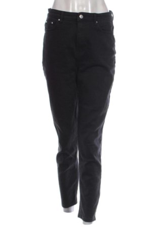 Blugi de femei Sinsay, Mărime M, Culoare Negru, Preț 41,99 Lei, #137466272