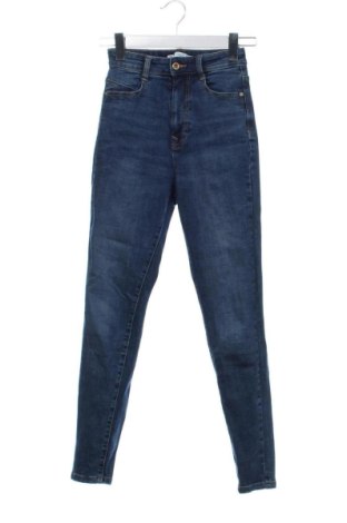 Damskie jeansy Zara, Rozmiar XS, Kolor Niebieski, Cena 59,27 zł, #137470498