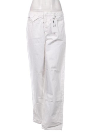 Női farmernadrág Calvin Klein, Méret M, Szín Fehér, Ár 40 249 Ft, #137472993