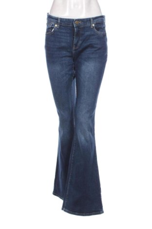 Blugi de femei Bershka, Mărime M, Culoare Albastru, Preț 62,99 Lei, #137482028