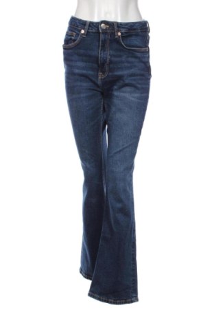 Blugi de femei Zara, Mărime M, Culoare Albastru, Preț 52,49 Lei, #137490576