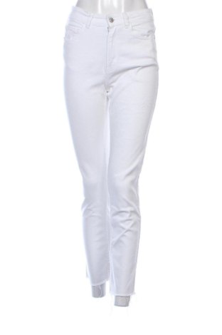 Damskie jeansy ONLY, Rozmiar S, Kolor Biały, Cena 117,95 zł, #137496959