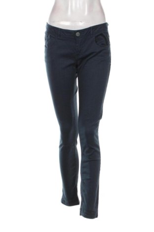 Damskie jeansy Piazza Italia, Rozmiar L, Kolor Niebieski, Cena 46,57 zł, #137468920